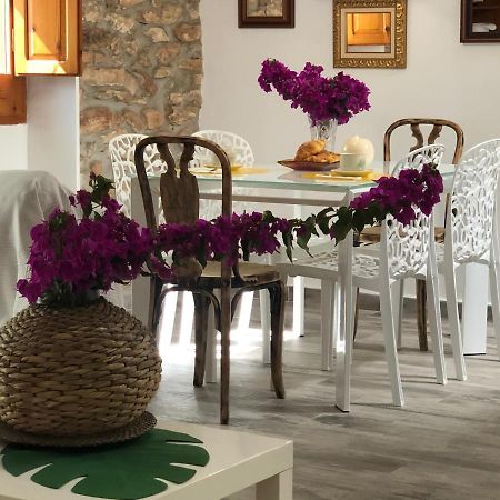 Tutu Llar Us Turistic Villa Ампоста Екстериор снимка